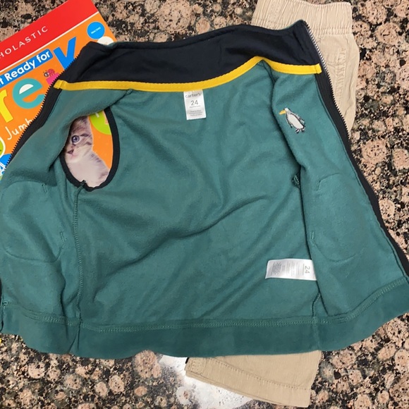 Carter’s fleece vest and onesie set penguin print - Picture 6 of 9